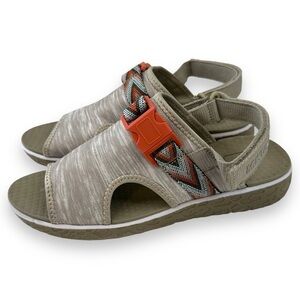 Muk Luks Boardwalk Parade Sandal Clay 7 Gray